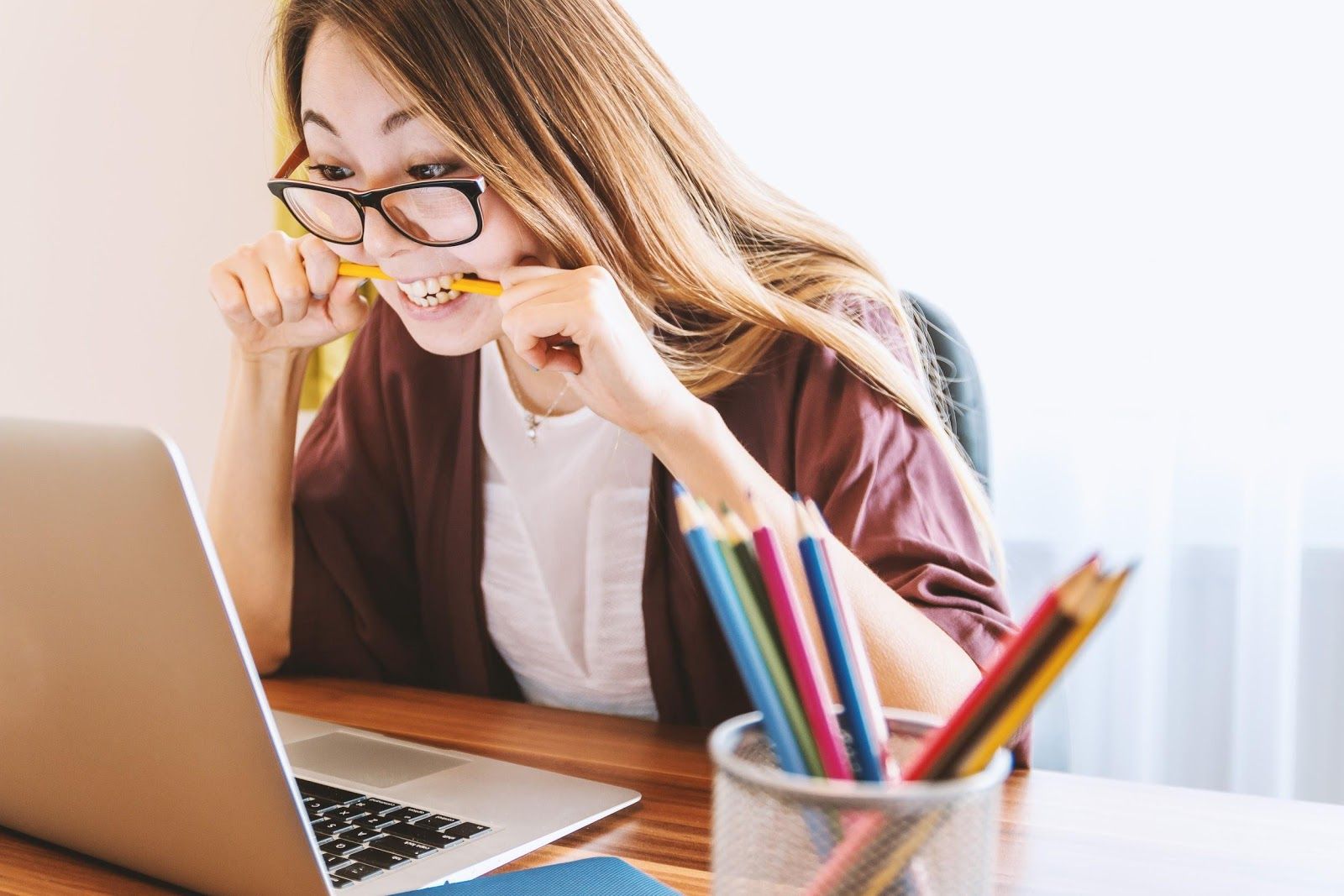 8 Easy Exercises to Relieve Stress at Work Stress!