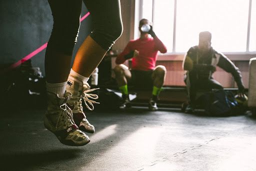 Trying To Squeeze into Those Pants? Try These 5 Stomach Exercises Today!